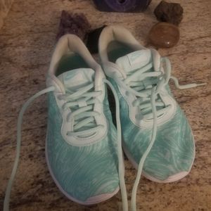 Girls size 4 Nike shoes